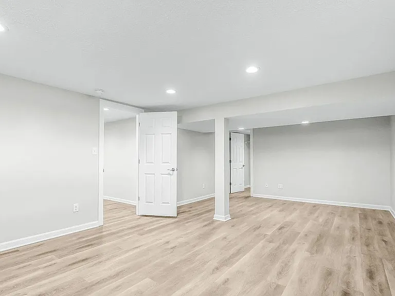 400 Newman Way — Photo 28