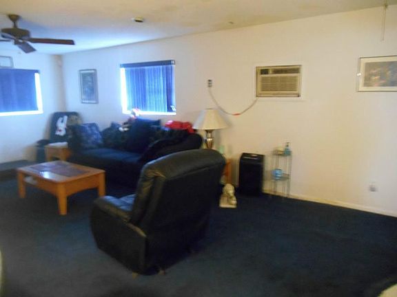 4th image of 740 NW 38th Ave
