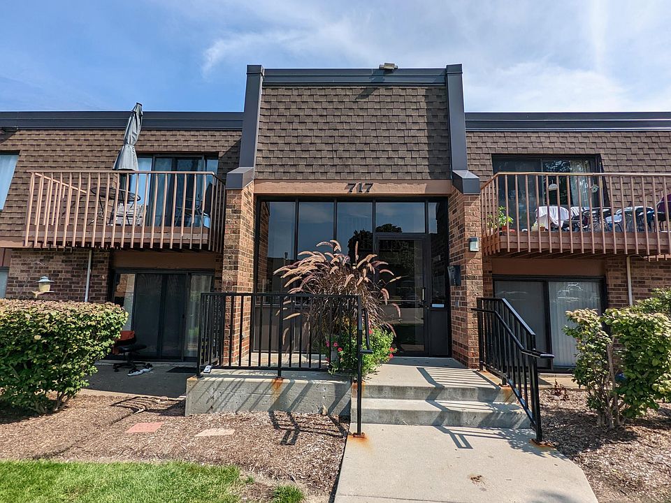 1st image of 717 Tipperary Ct Unit 2C
