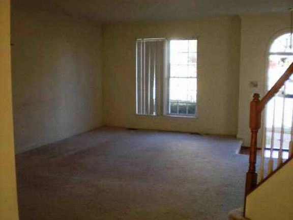 4th image of 14156 Madrigal Dr