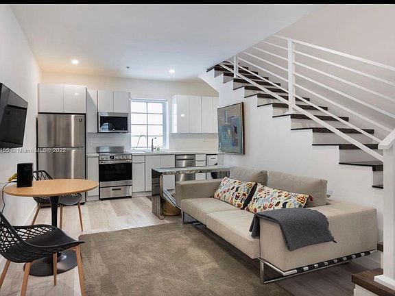 Downstairs living area with pull out sleeper