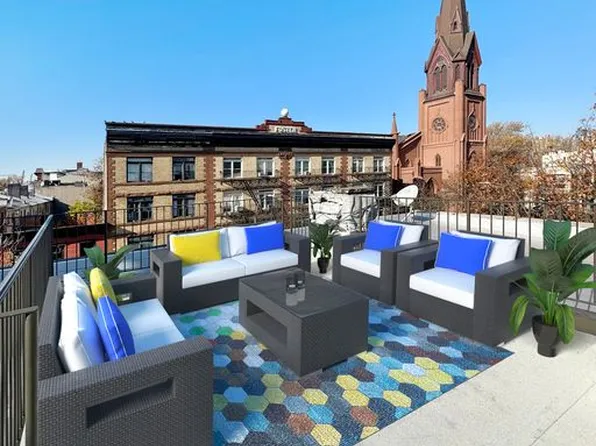 207 Court Street image 4 of 15