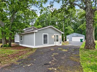 229 Pocono Blvd, Bushkill, PA 18324