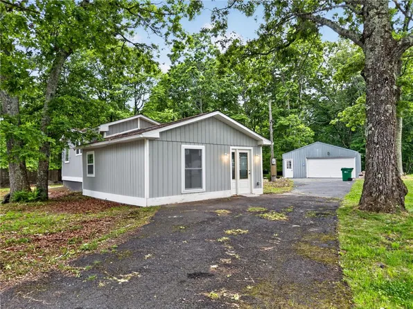 229 Pocono Blvd, Bushkill, PA 18324