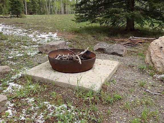 5th image of 285 Aspen Dr