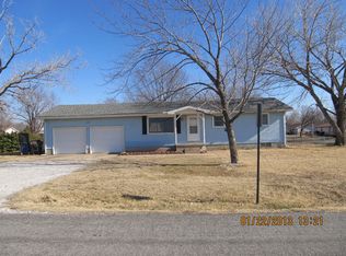 110 N Blankenship Rd, Udall, KS 67146