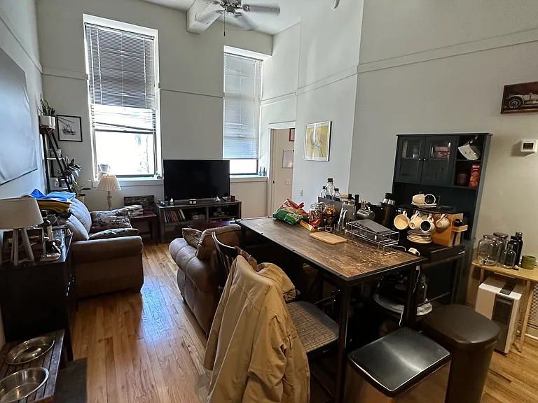 1015 Jefferson St #102 — Photo 2