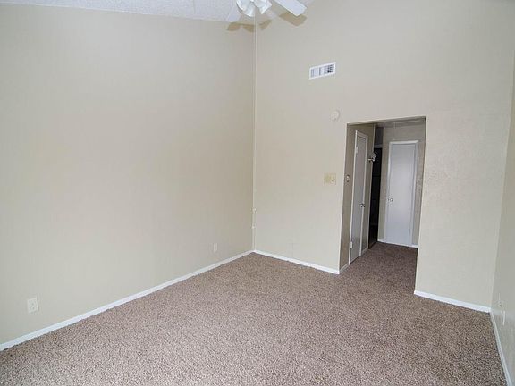 2nd image of 4004 Towngate Blvd