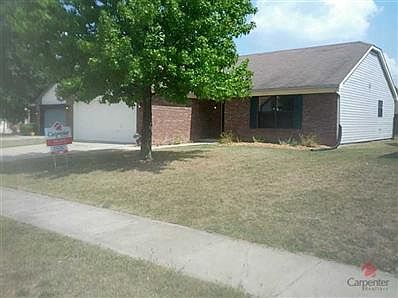 2nd image of 3707 N Foxtail Dr