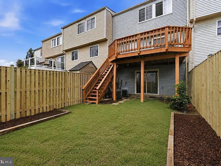 7619 Nutwood Ct — Photo 23