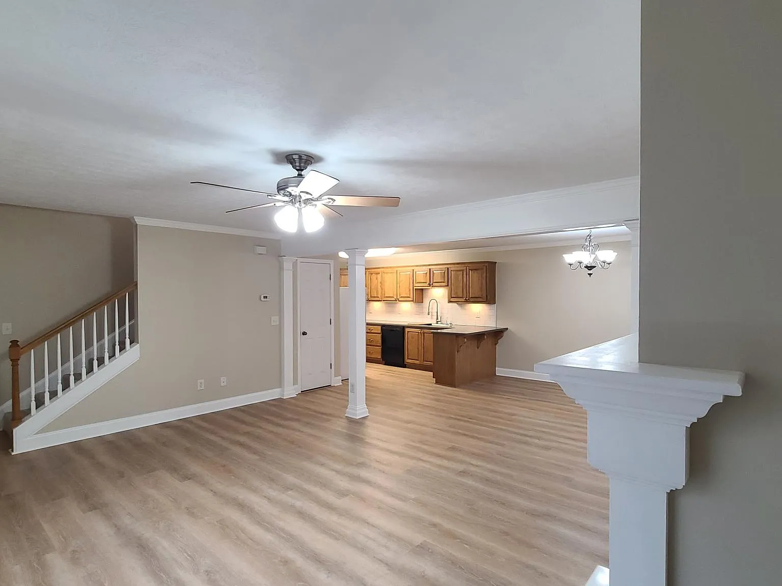 2 bed, 1544 sqft, $2,100 — Photo 4