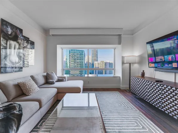 1435 Brickell Ave #3510, Miami, FL 33131