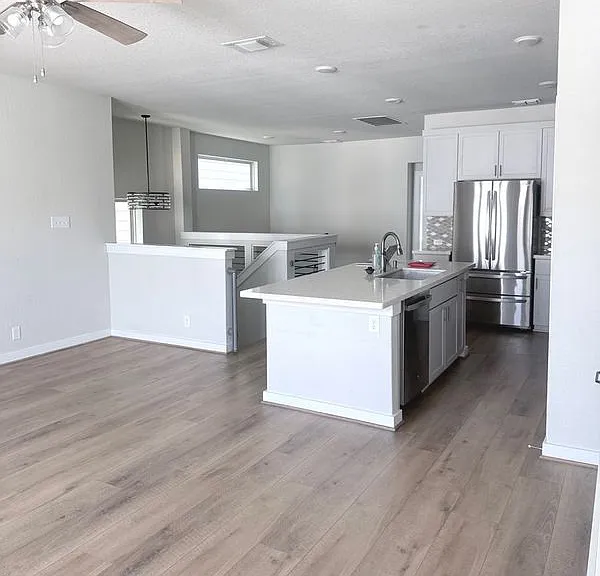 6446 Babcock Rd #24 — Photo 2