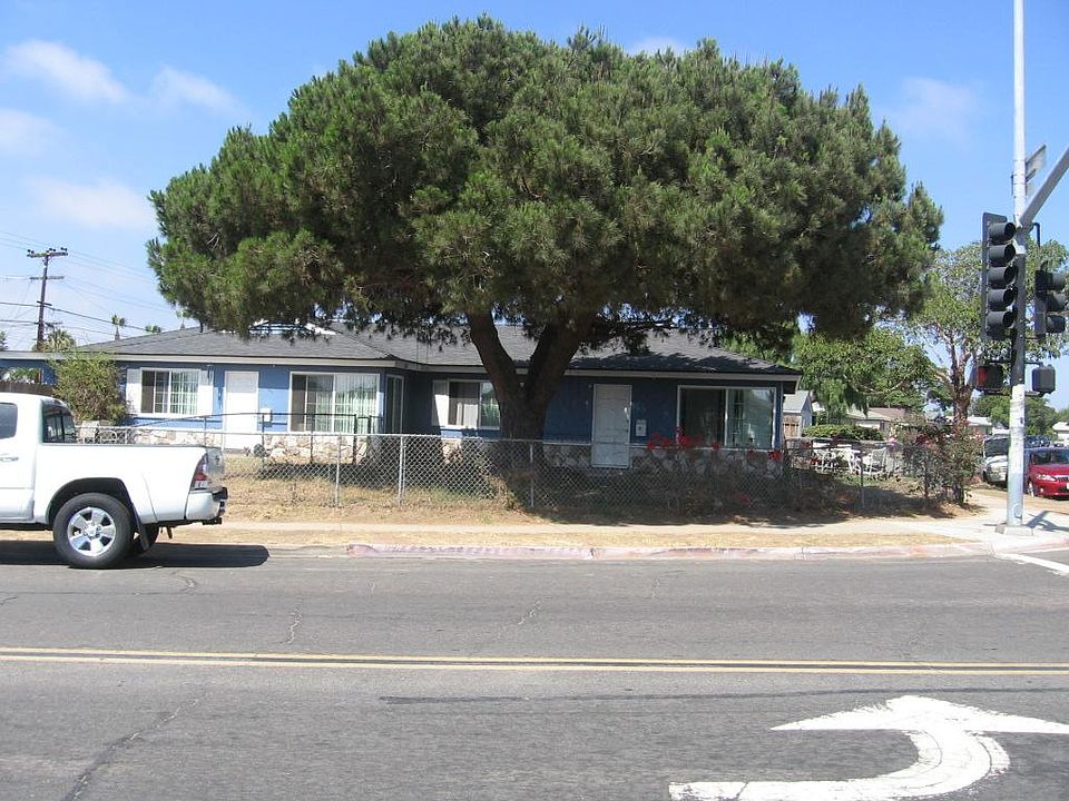 1st image of 4706 Clairemont Dr