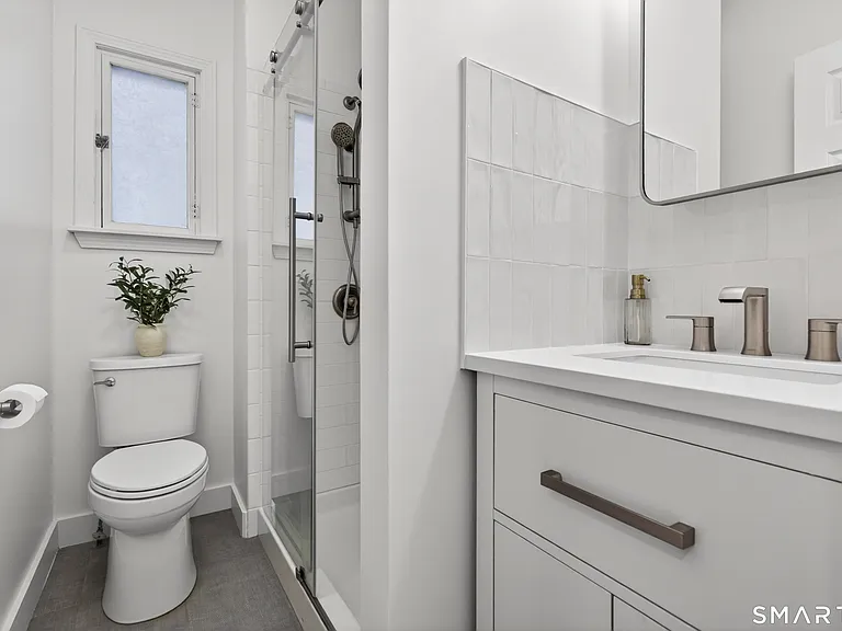 52 Edwards St #1 — Photo 9