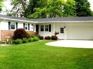 604 Lambert Dr, Saint Johns, MI 48879