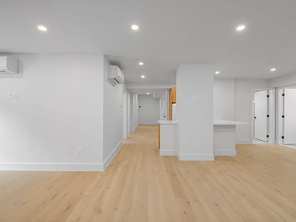 3rd image of 58 Avenue A #Townhouse 2