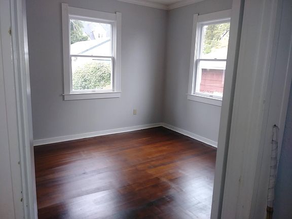 4th image of 12225 Fremont Ave N