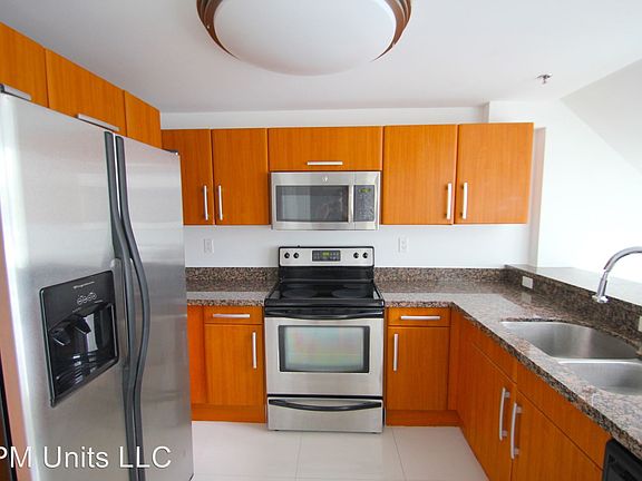 3rd image of 6362 Collins Ave #315