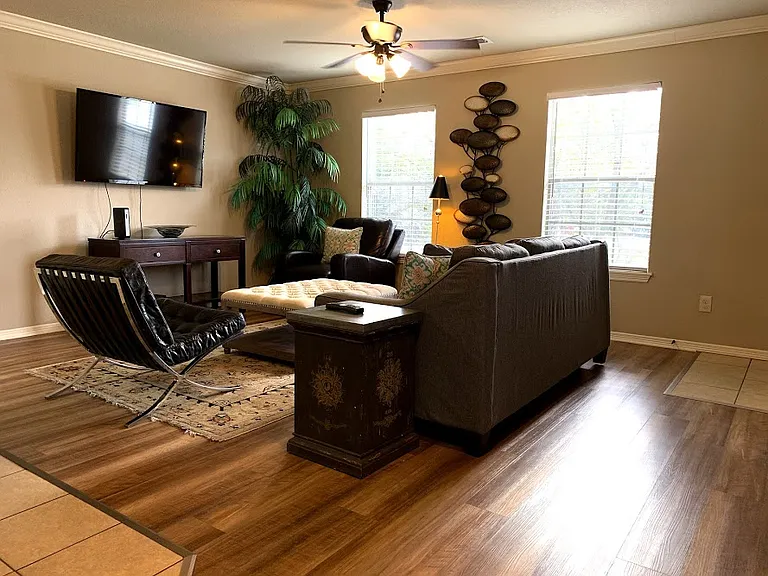 1071 W Malibu St #1 — Photo 5