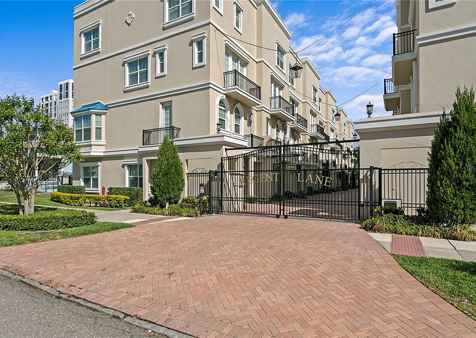 1st image of 412 REGENT LANE N
