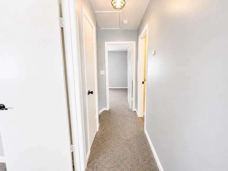 1683 Hunters Run Dr #1683 — Photo 6