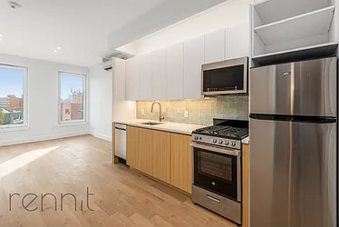 58 Vanderbilt Avenue