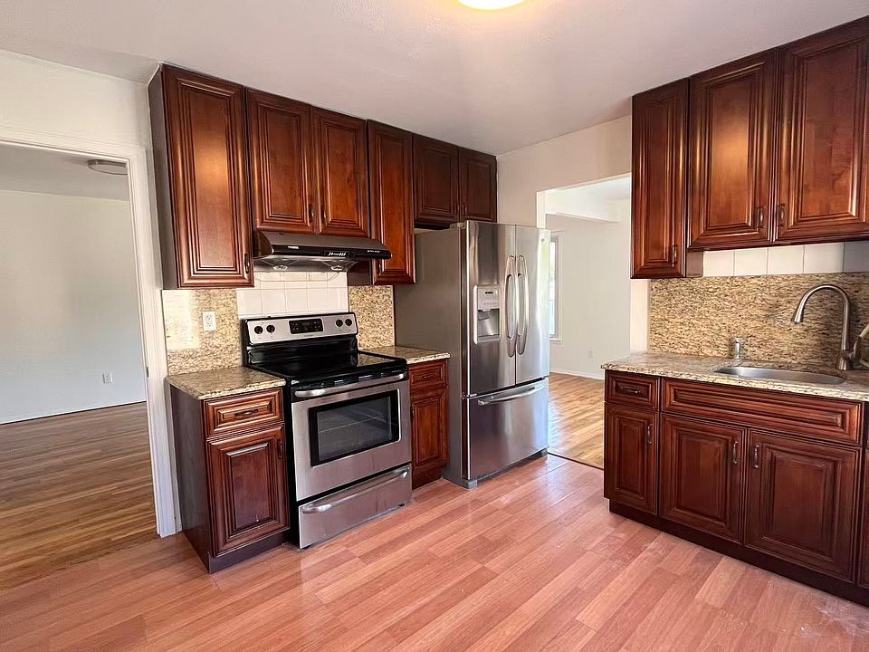 1st image of 1511 215th St Floor 2