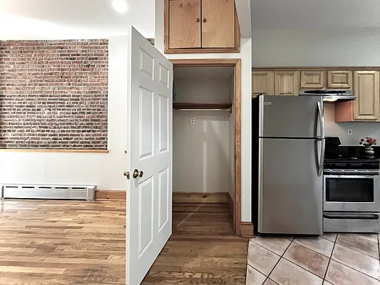 Rented by Brown Harris Stevens | media 21