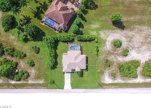 4th image of 2500 NW 21st St
