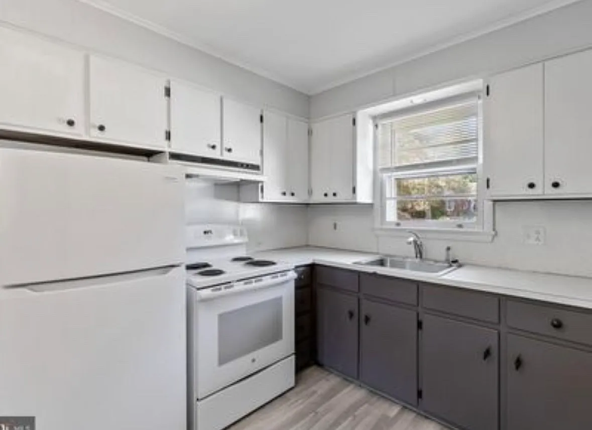 Studio, 550 sqft, $1,000 — Photo 1