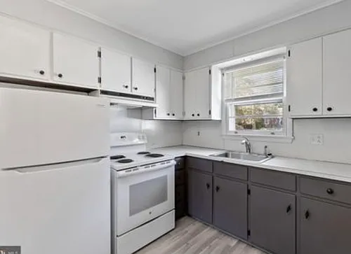 25 Glenwood Ave #B Photo 1