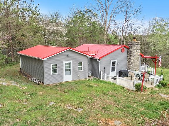 3rd image of 179 Ader Holt Rd