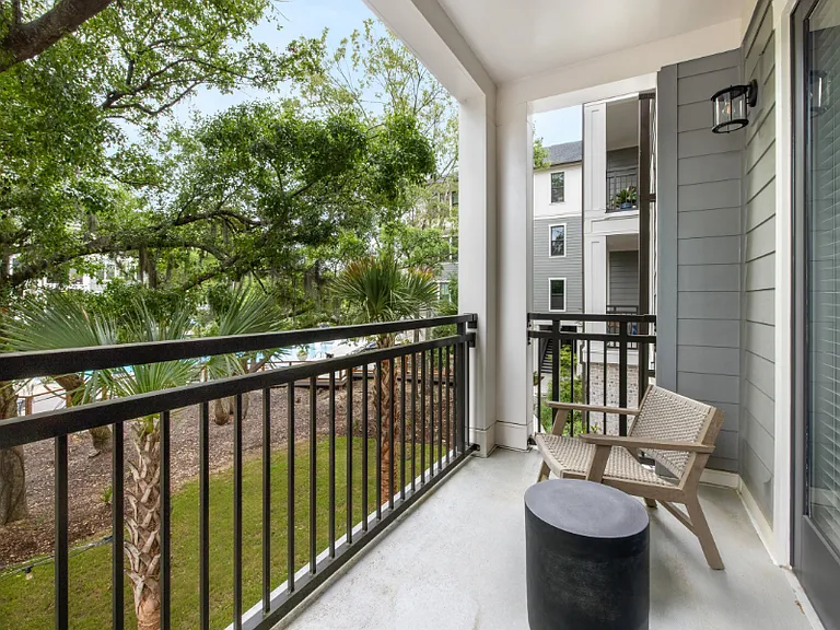 The Henslow Daniel Island Apartments & Townhomes — Photo 79