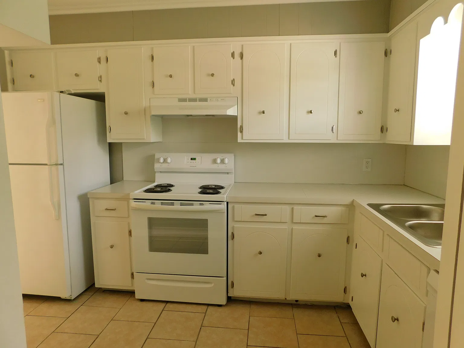 2 bed, 1122 sqft, $795 — Photo 3