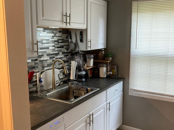 240 Colony Ct