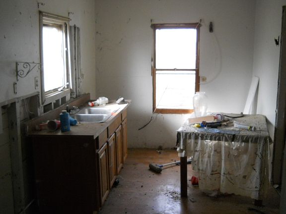 4th image of 5020 Lakeview Dr