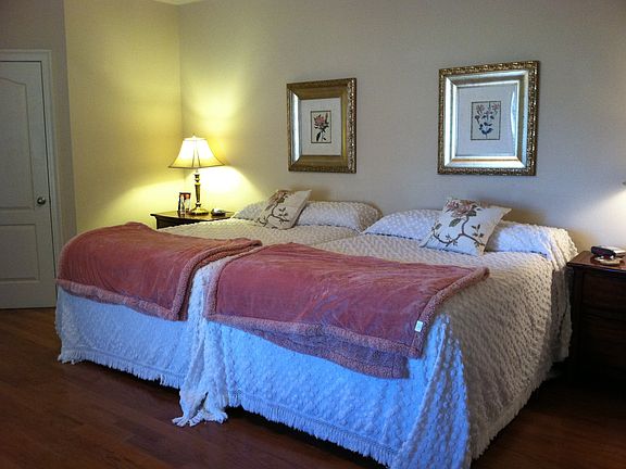 Master bedroom 18 x 16