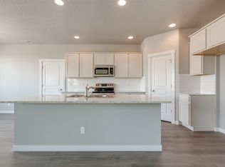 168 S Sunset Point Way, Meridian, ID 83642