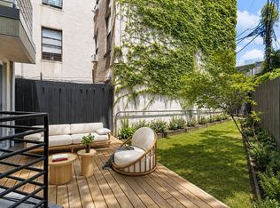 395 S 2nd St APT 1, Brooklyn, NY 11211