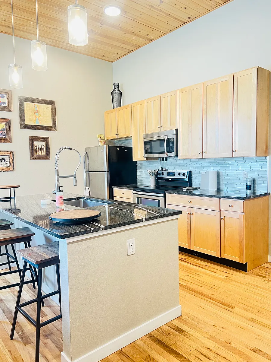 Building Photo - 3240 Tejon St #103