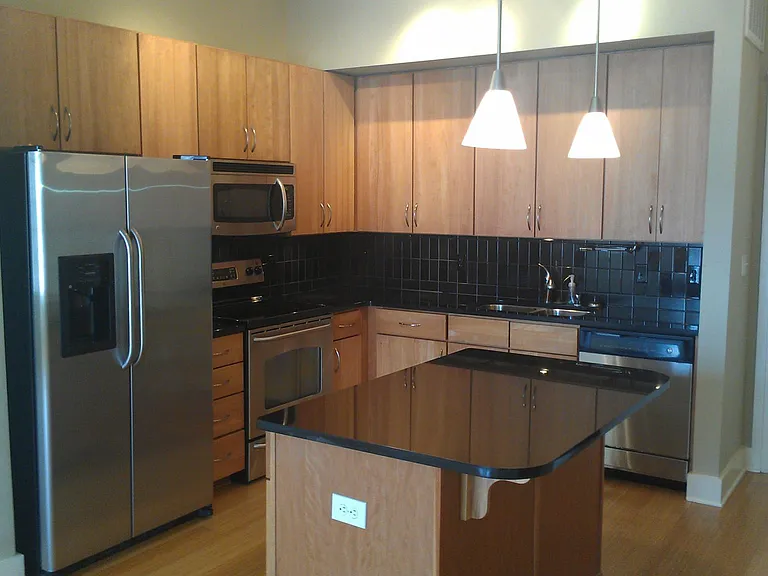 535 S Upper St #402 — Photo 7