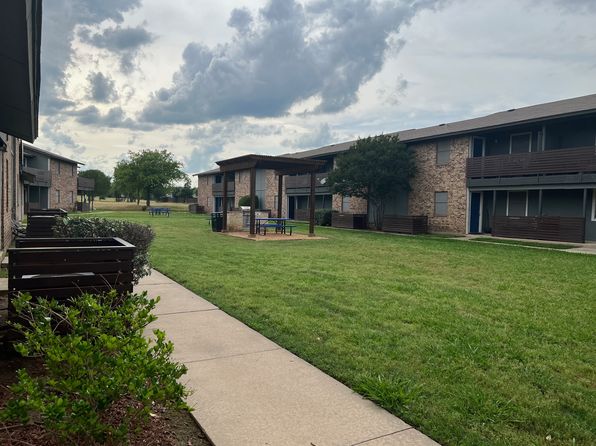 2425 Old North Rd #7