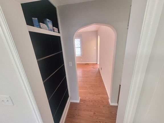 2nd image of 321 Armand Dr