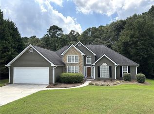 2989 Plantation Run Ct, Loganville, GA 30052
