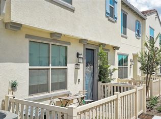 927 W Clover Ave, Rialto, CA 92376