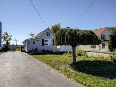 2331 Edgemere Dr, Rochester, NY, 14612