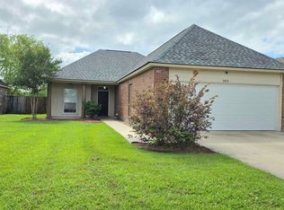 2934 Nicholson Lake Dr, Baton Rouge, LA 70810