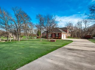 10525 Silver Fox Ct, Fort Worth, TX 76108