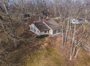 13534 Burr Oak Rd, Bloomington, IL 61705